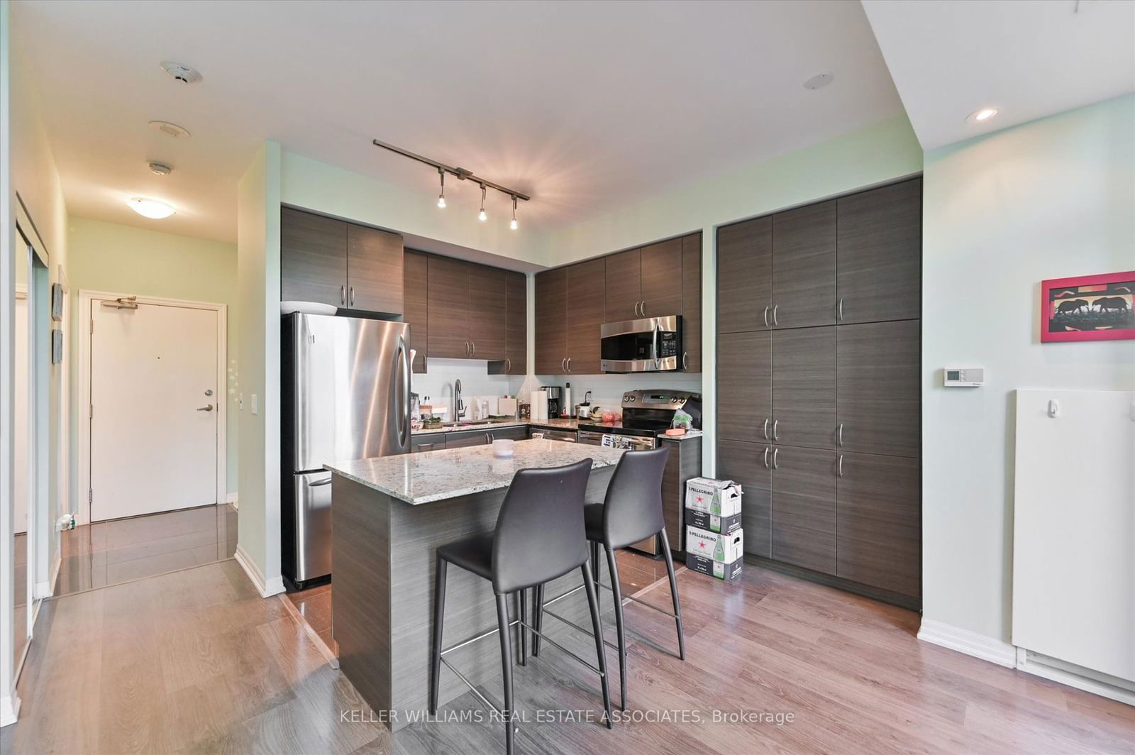 1940 Ironstone Dr, unit 225 for sale - image #7