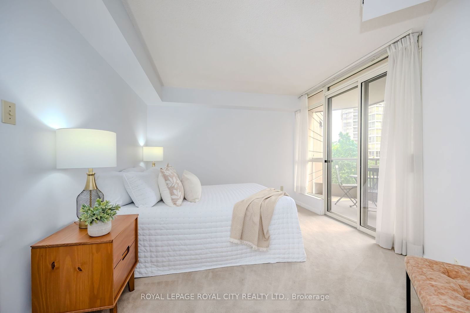 55 Kingsbridge Garden Circ, unit 406 for sale - image #29