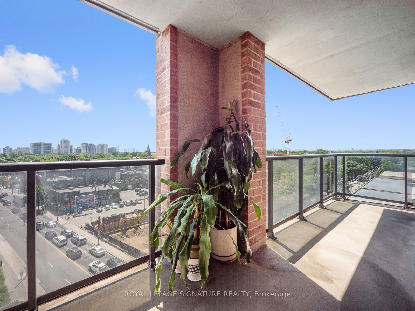 60 Heintzman St, unit 842 for sale - image #19