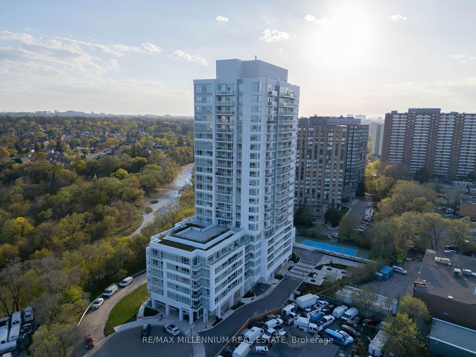 10 Wilby Cres, unit 216 for sale