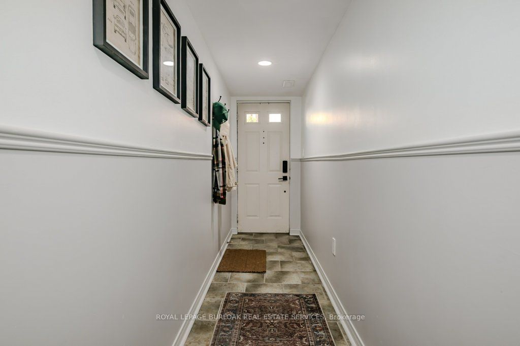 895 Maple Ave, unit 416 for sale - image #2