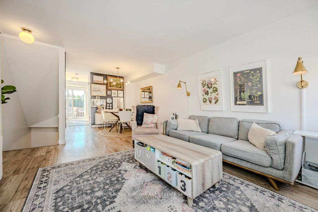 895 Maple Ave, unit 416 for sale - image #5