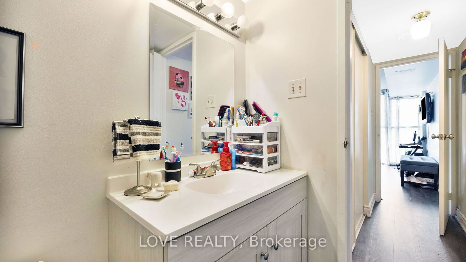 35 Trailwood Dr, unit 1413 for sale - image #37