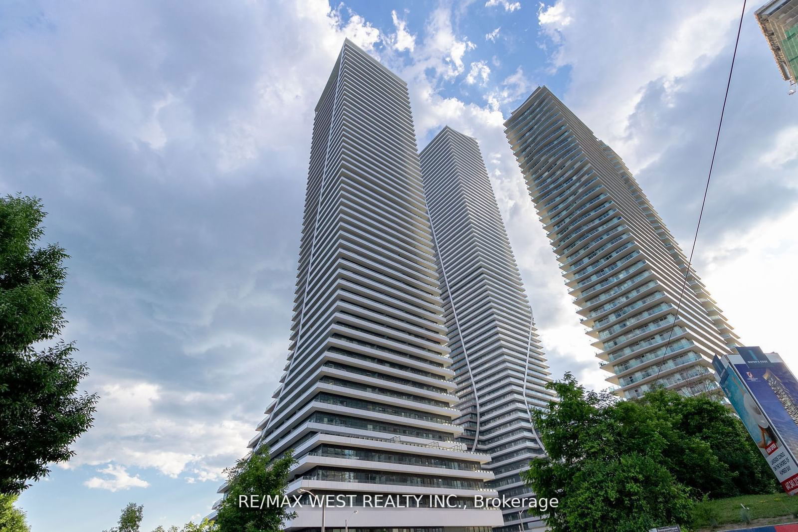 20 Shore Breeze Dr, unit 702 for sale