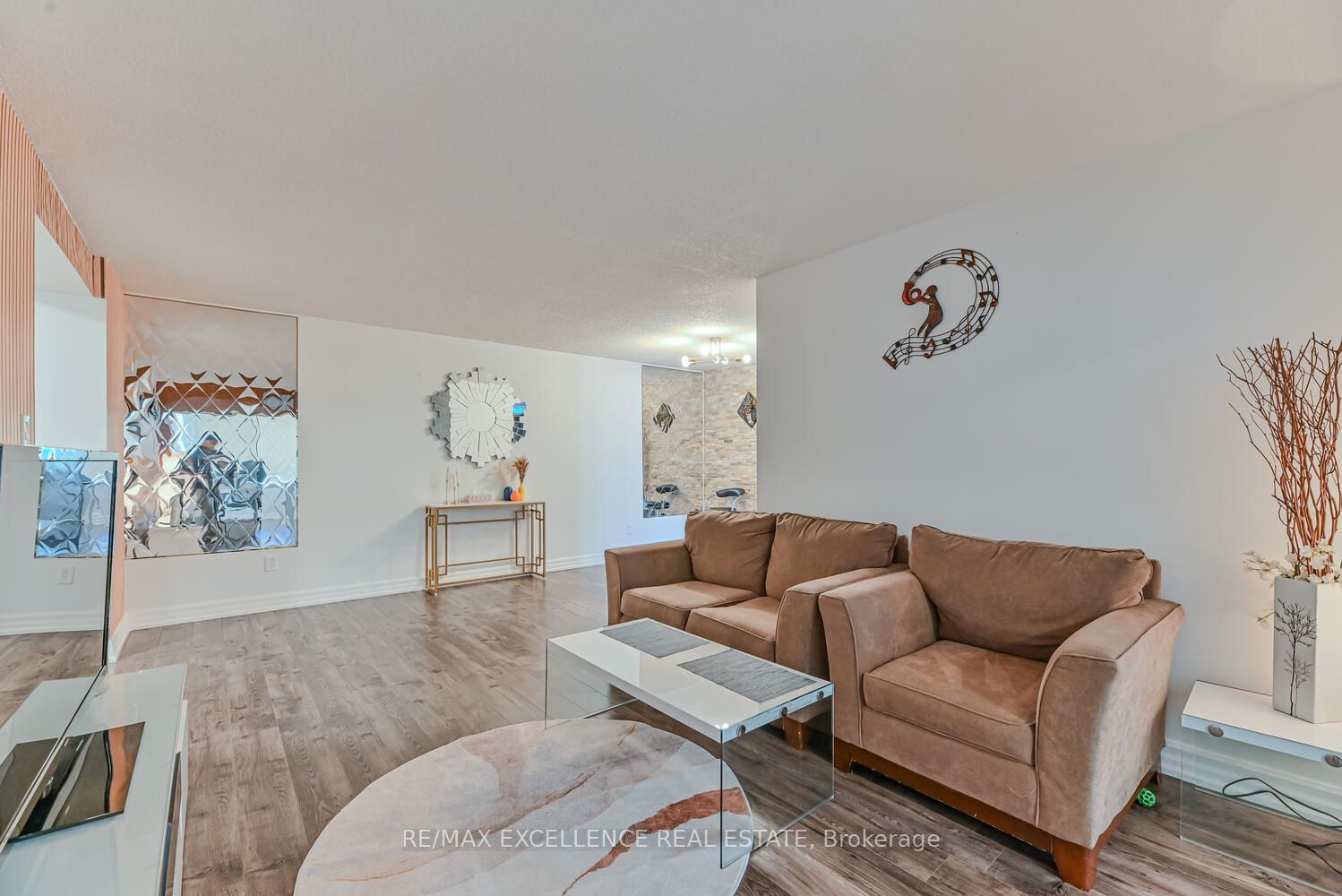 5 Lisa St, unit 1002 for sale - image #12