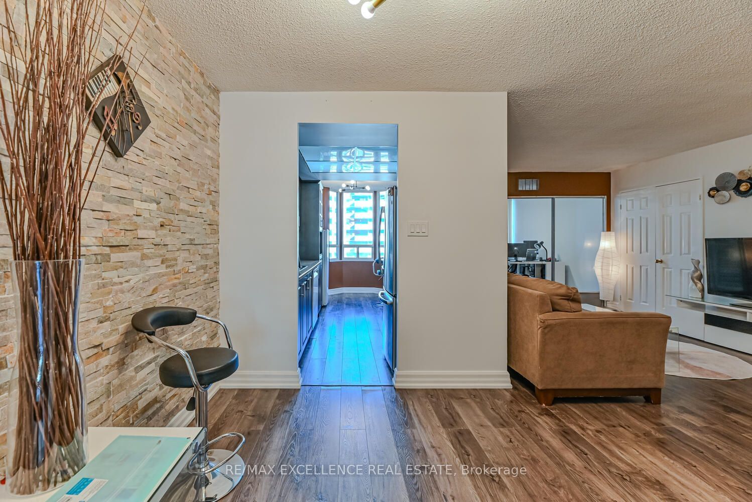 5 Lisa St, unit 1002 for sale - image #18