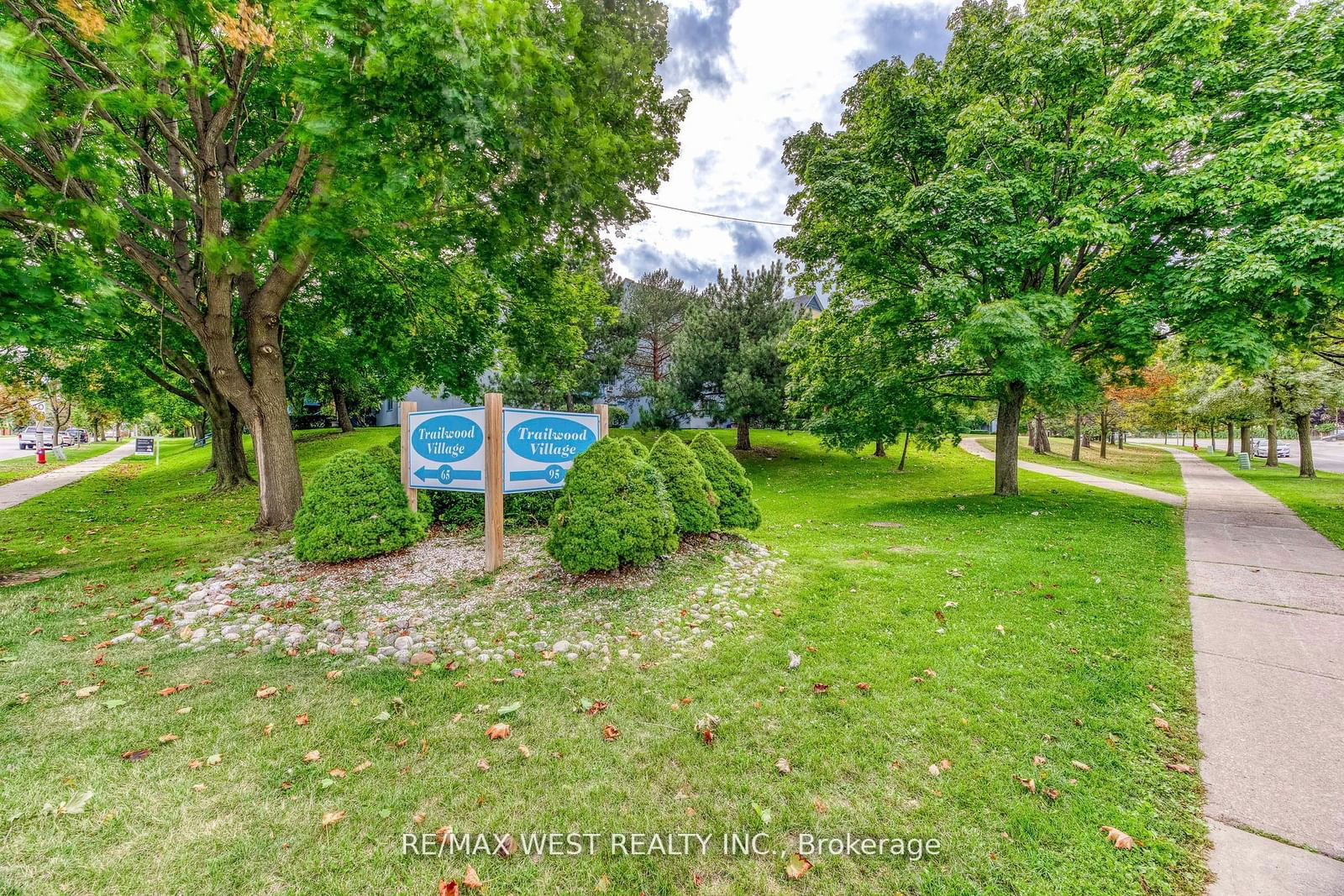 95 Trailwood Dr, unit 1114 for sale - image #30