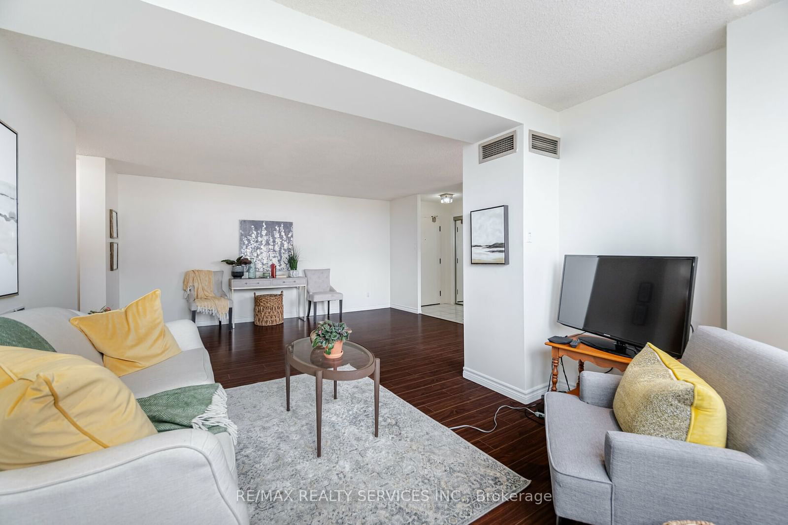 3695 Kaneff Cres, unit 1001 for sale - image #5