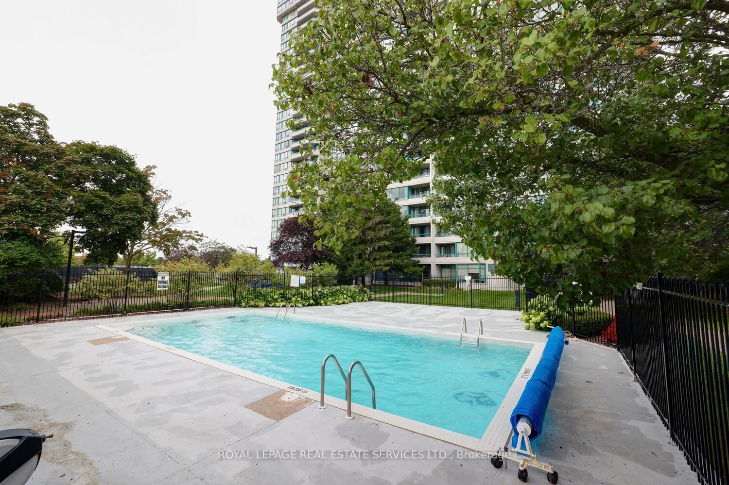 550 Webb Dr, unit 1602 for sale - image #39