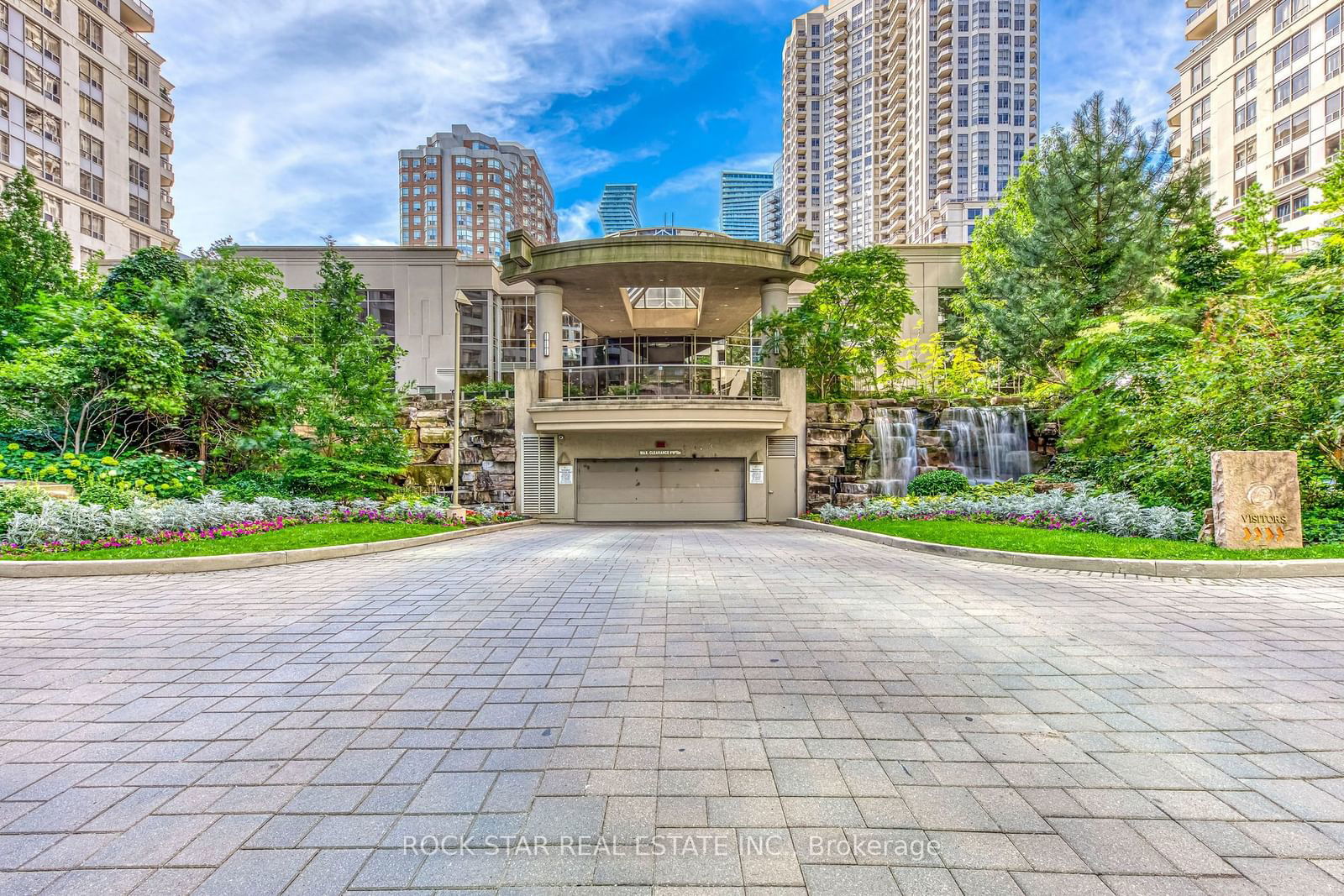 3880 Duke Of York Blvd, unit 2701 for sale - image #2