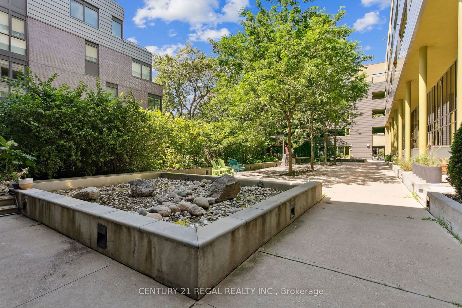 Roncesvalles Lofts, West End, Toronto