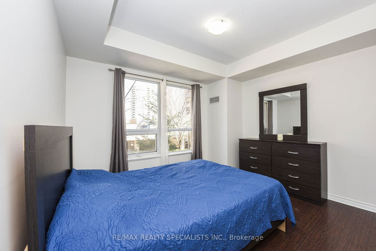 830 SCOLLARD Crt, unit 216 for sale - image #21