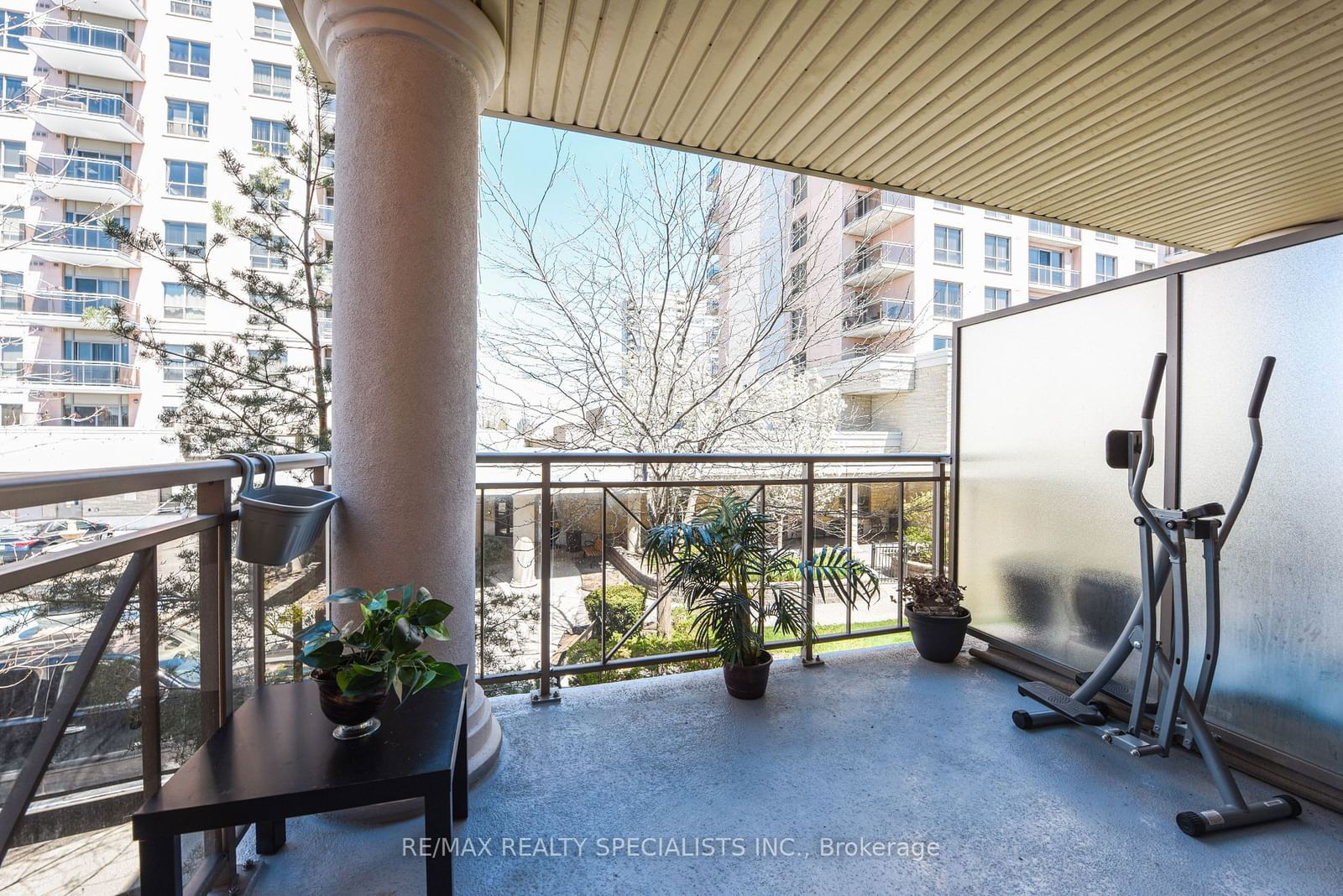 830 SCOLLARD Crt, unit 216 for sale - image #31