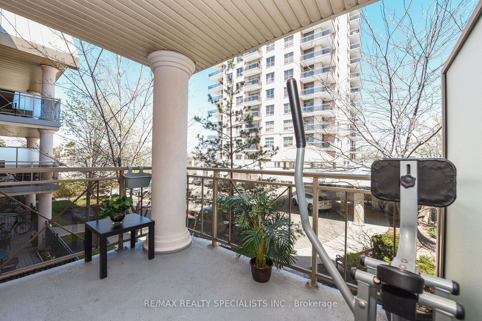 830 SCOLLARD Crt, unit 216 for sale - image #34