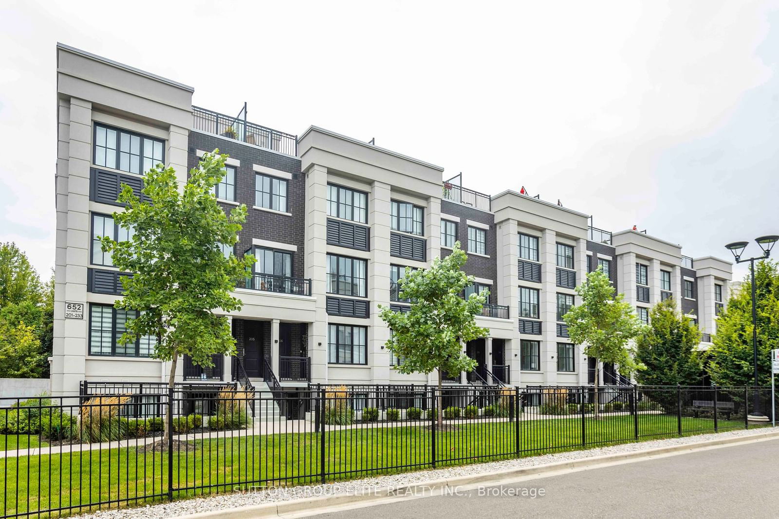 The Reserve at East Mineola Condos, Mississauga, Toronto