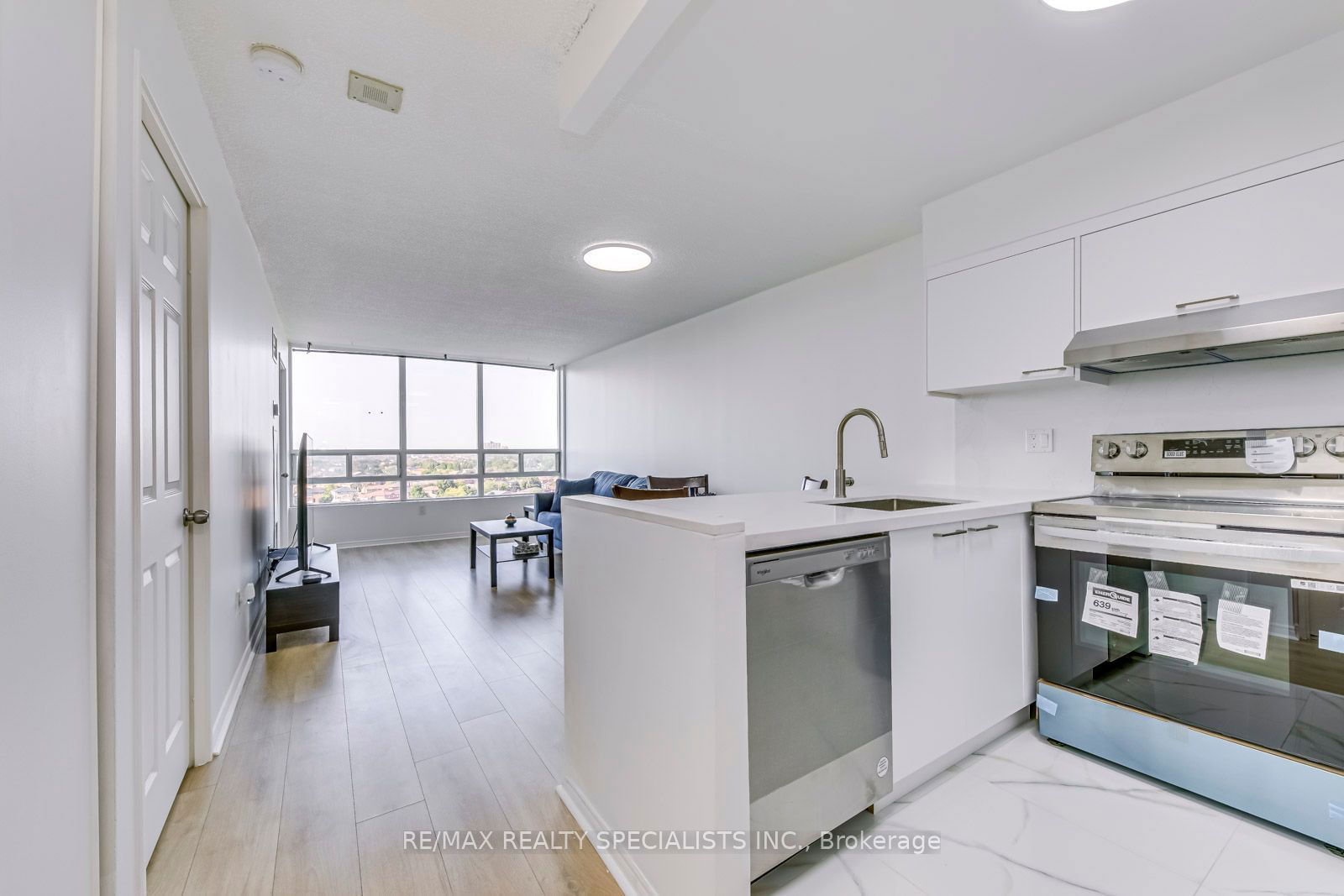 50 Kingsbridge Garden Circ W, unit 1013 for sale - image #13