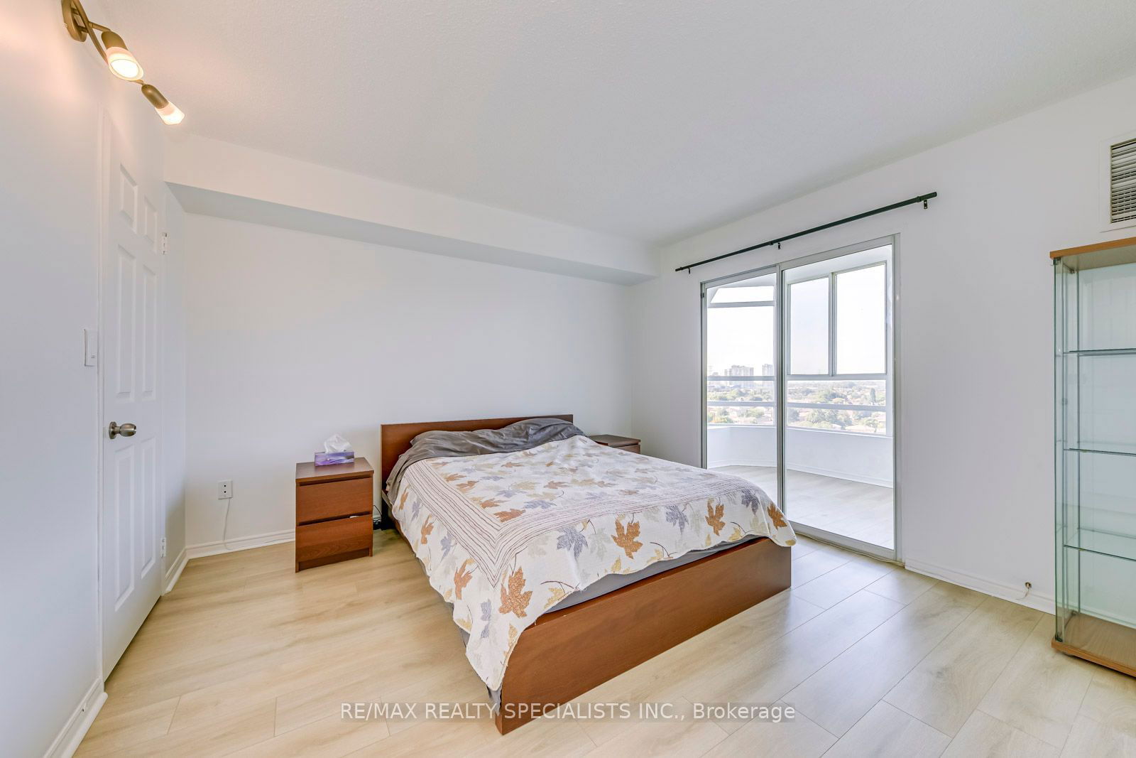 50 Kingsbridge Garden Circ W, unit 1013 for sale - image #20