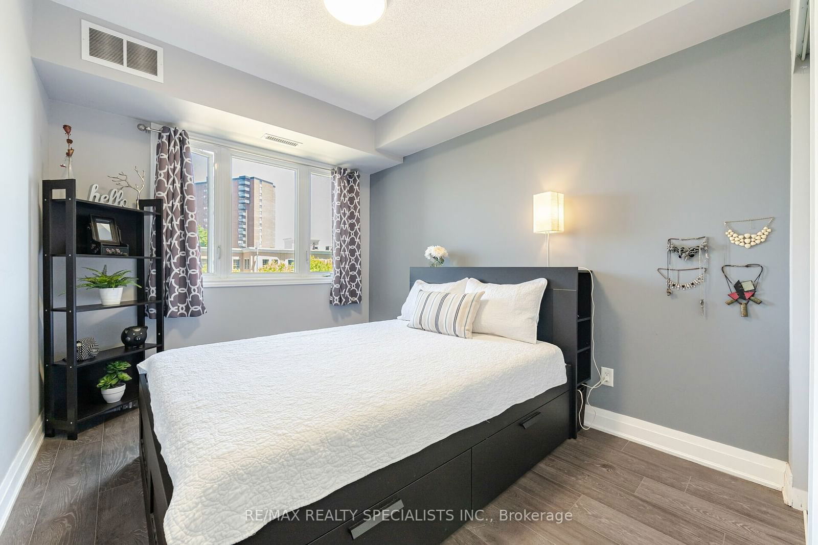 570 Lolita Gardens, unit 319 for sale - image #14