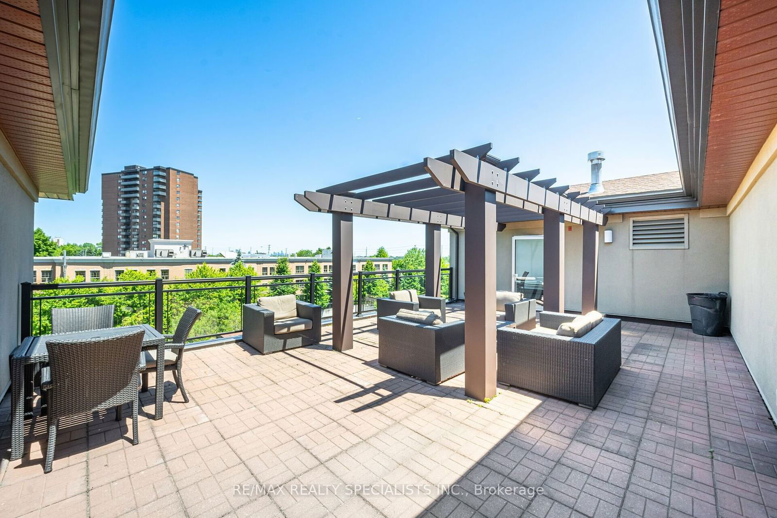 570 Lolita Gardens, unit 319 for sale