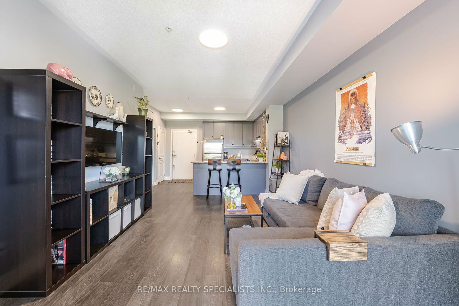 570 Lolita Gardens, unit 319 for sale - image #8