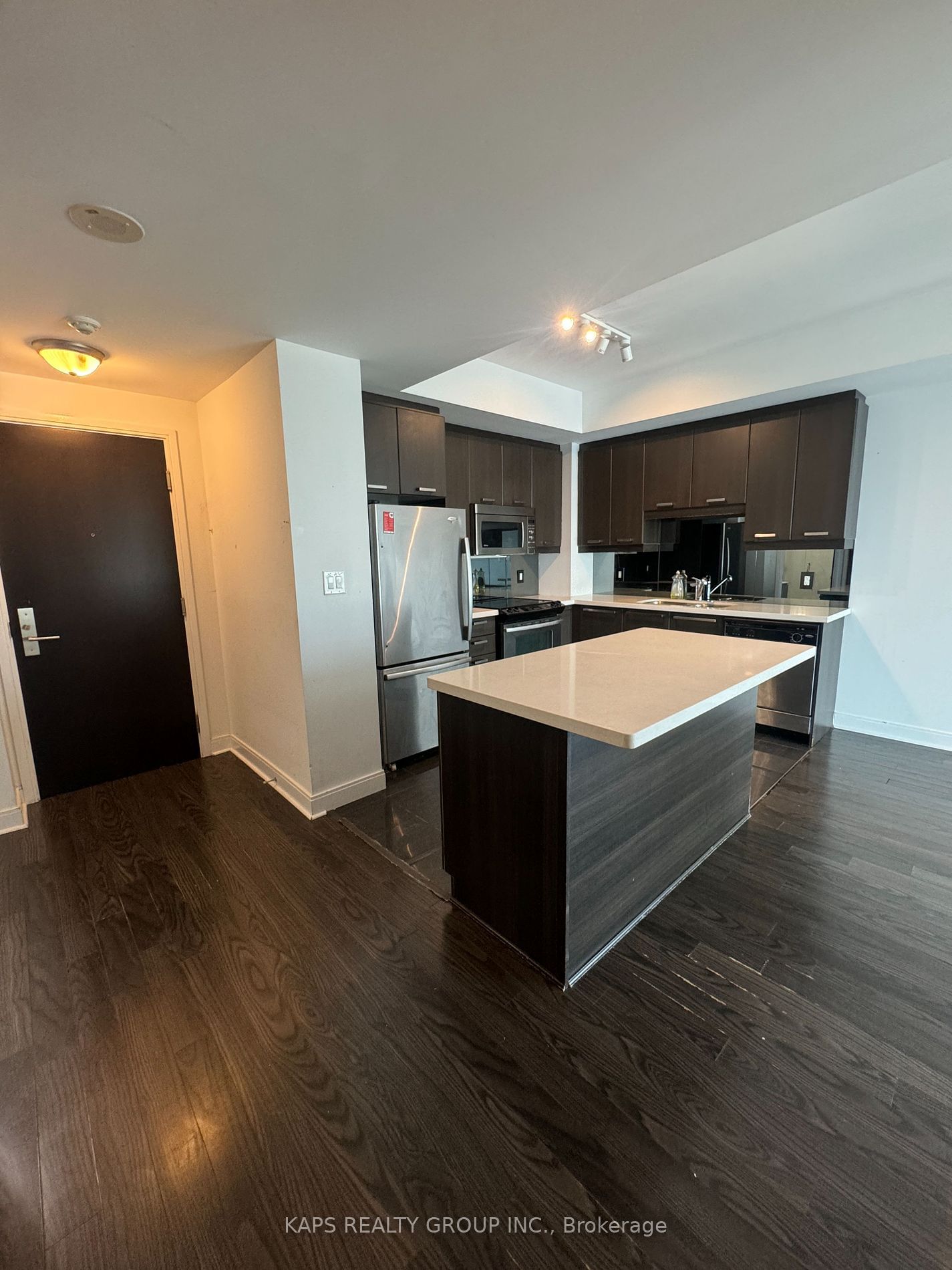 50 Absolute Ave, unit 3304 for rent - image #6