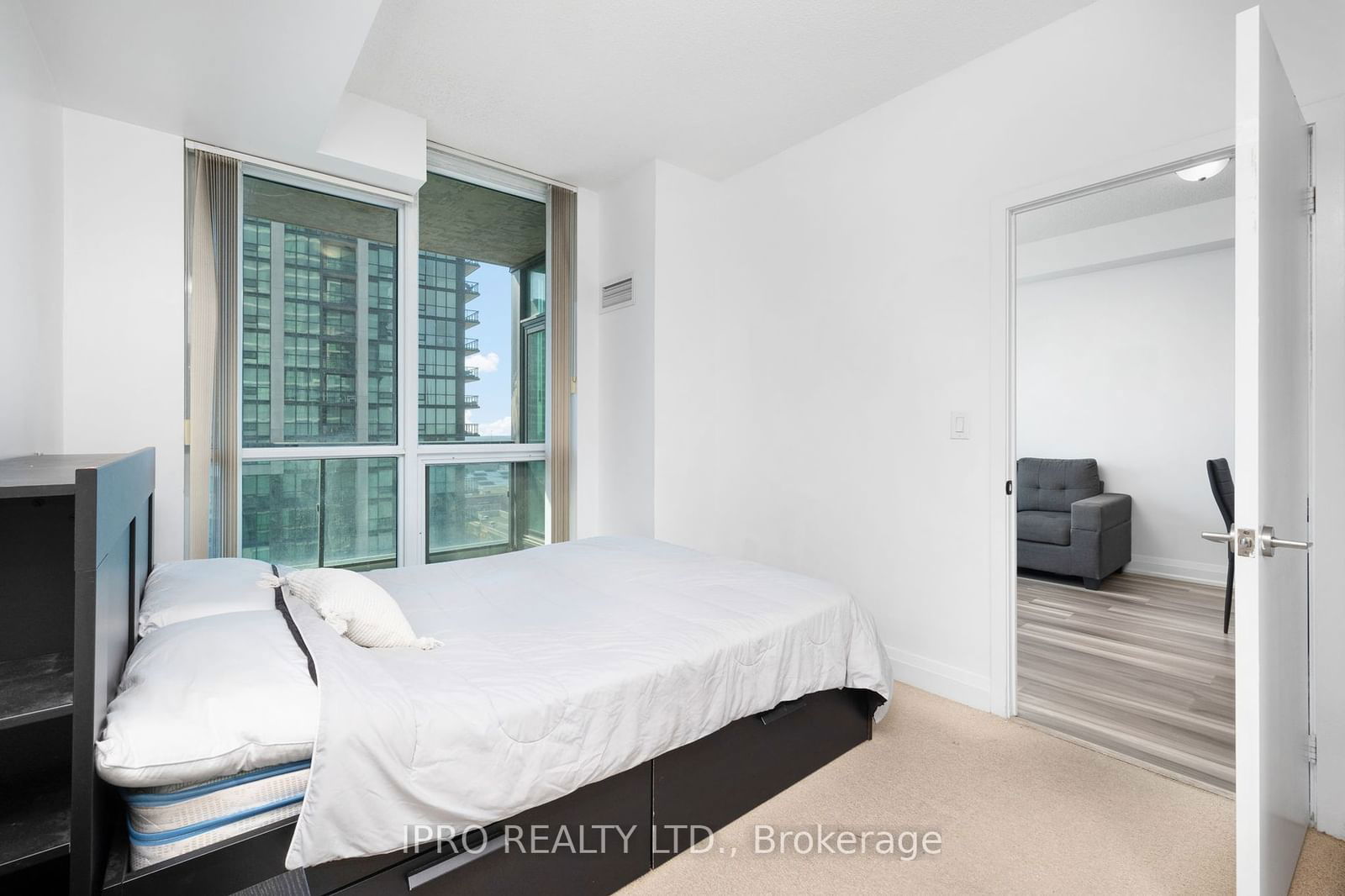 3985 Grand Park Dr W, unit 1103 for sale - image #23