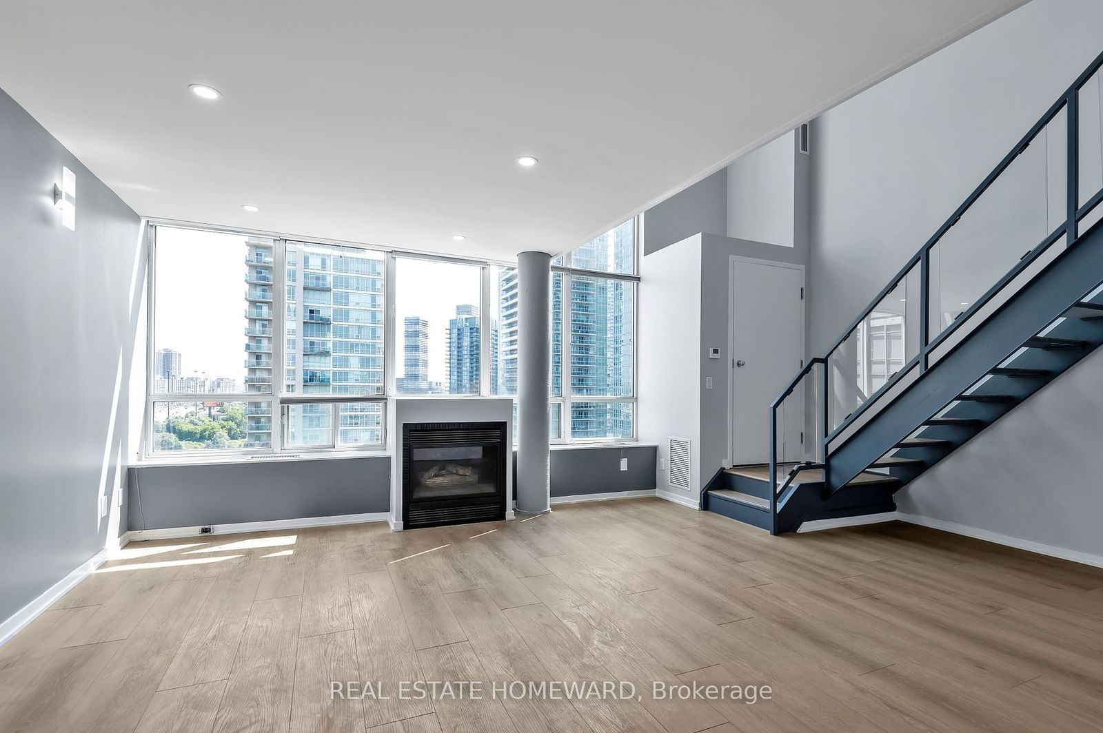 250 Manitoba St, unit PH 804 for sale - image #9