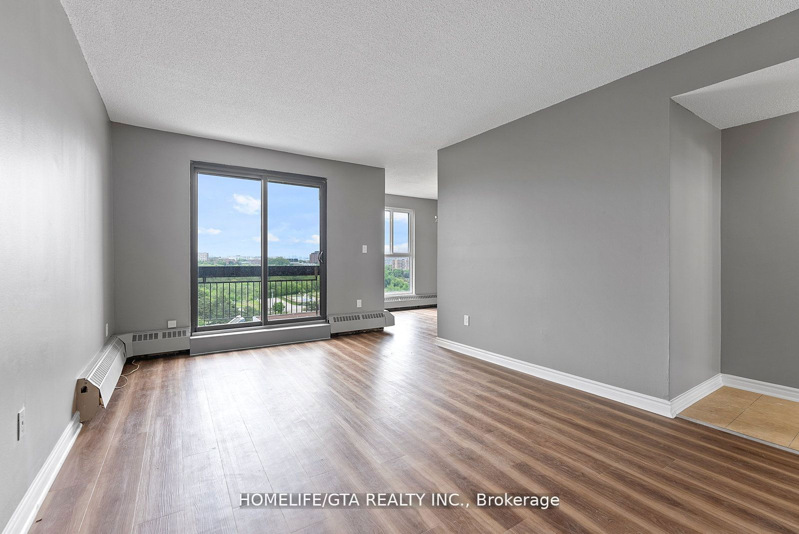 4645 Jane St, unit 1208 for sale - image #3