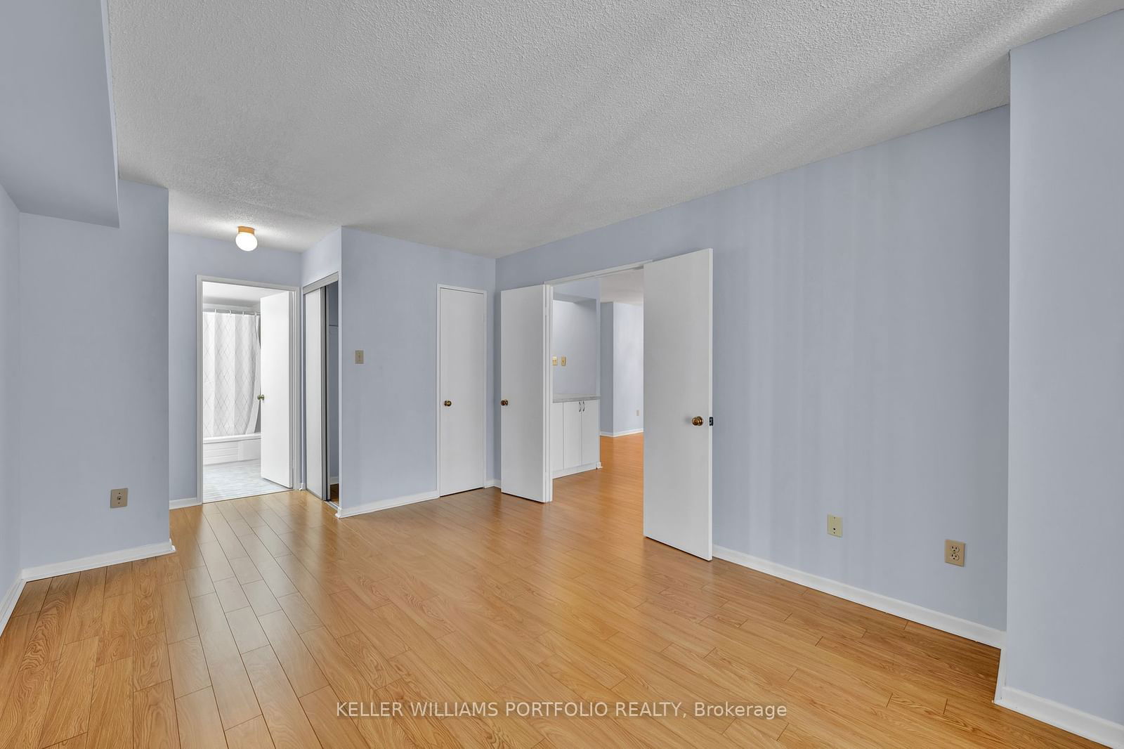 1320 Islington Ave, unit 1204 for sale