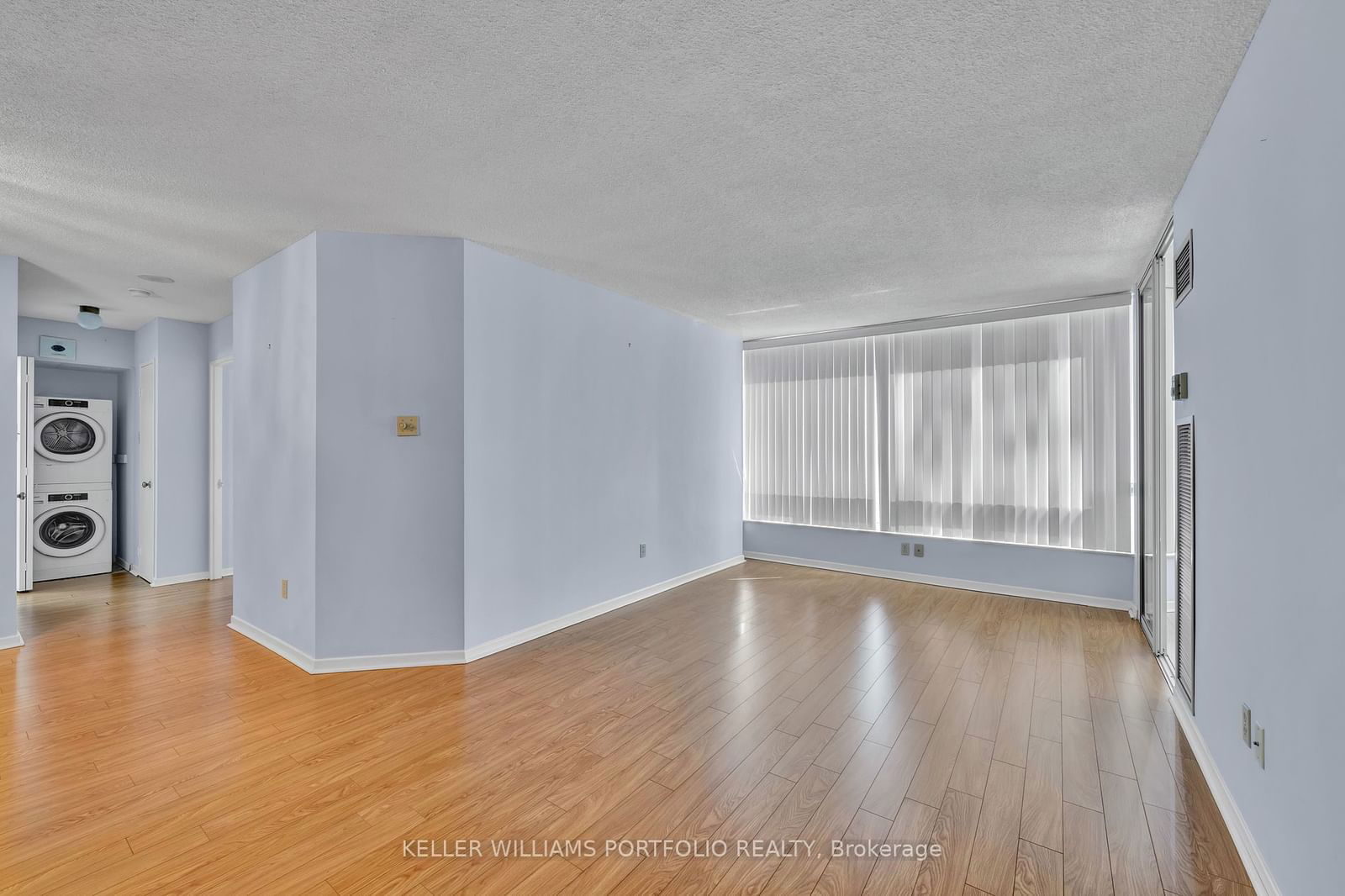 1320 Islington Ave, unit 1204 for sale - image #4