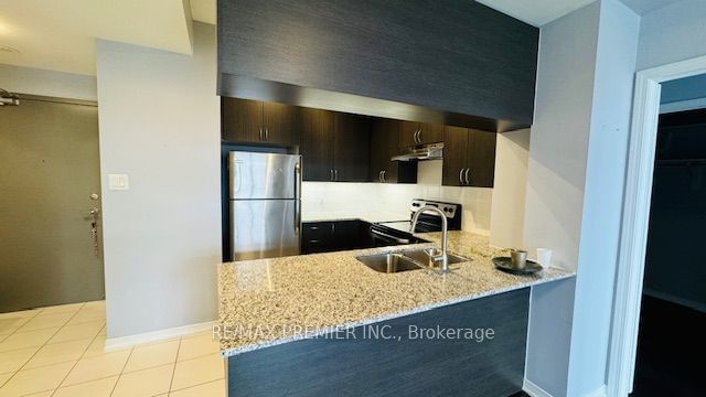 54 Sky Harbour Dr, unit 313 for rent - image #3