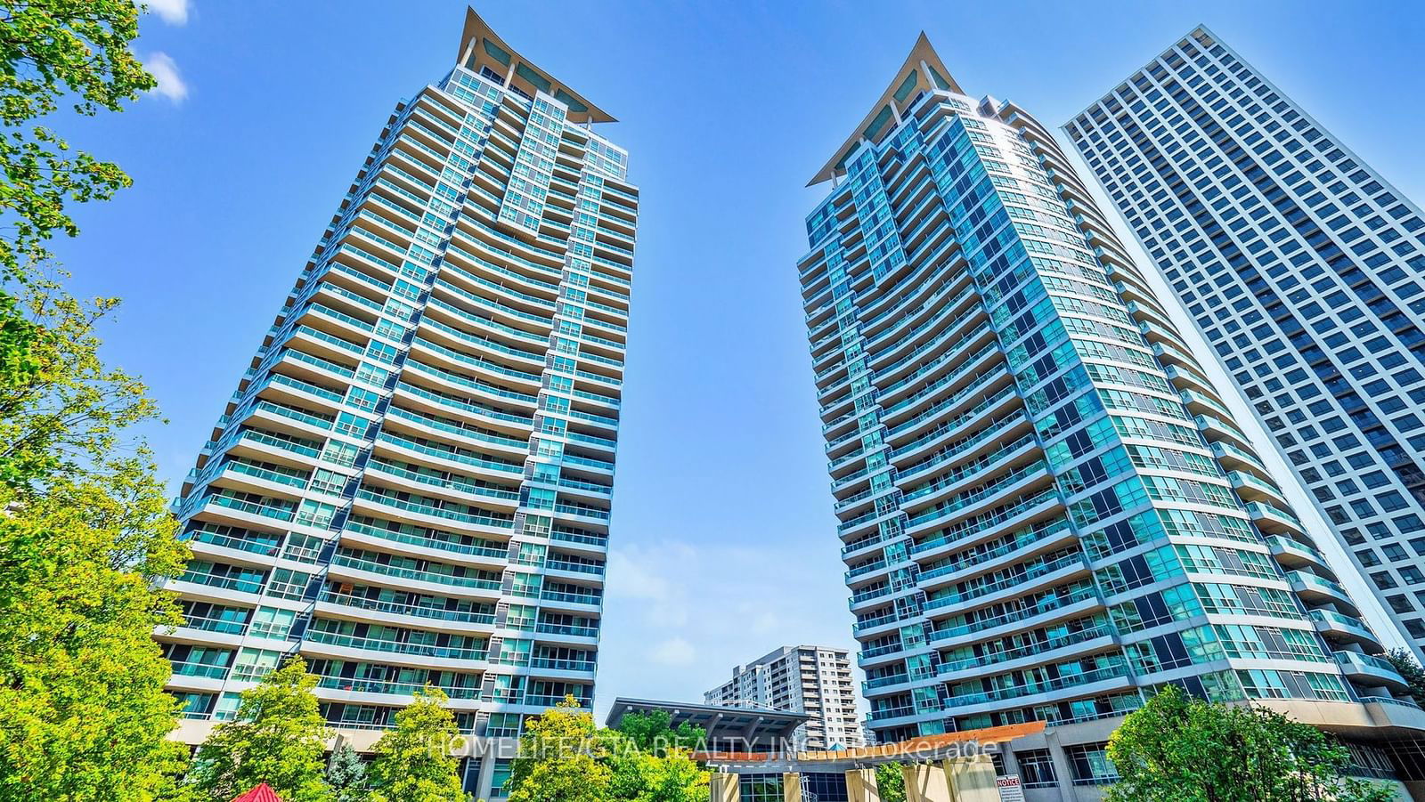 33 Elm Dr, unit 1305 for sale - image #1