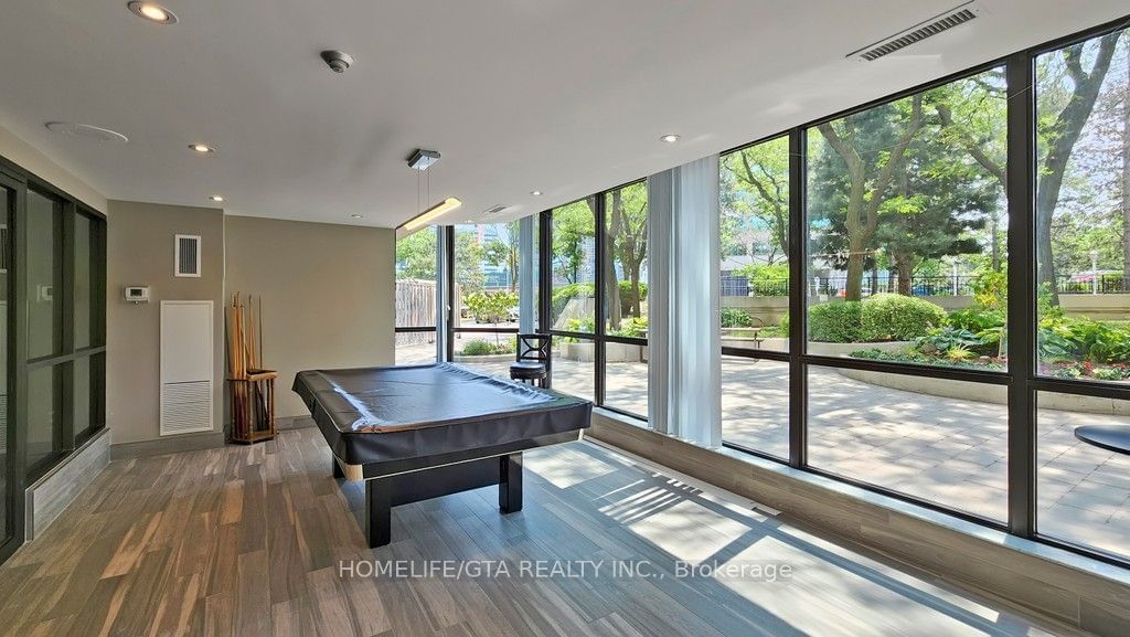 33 Elm Dr, unit 1305 for sale - image #37