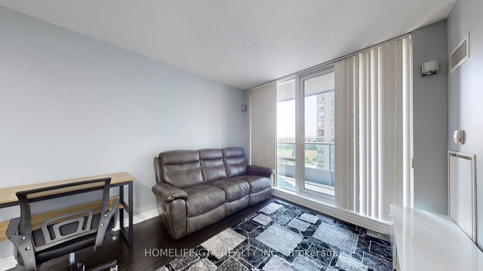 33 Elm Dr, unit 1305 for sale - image #7