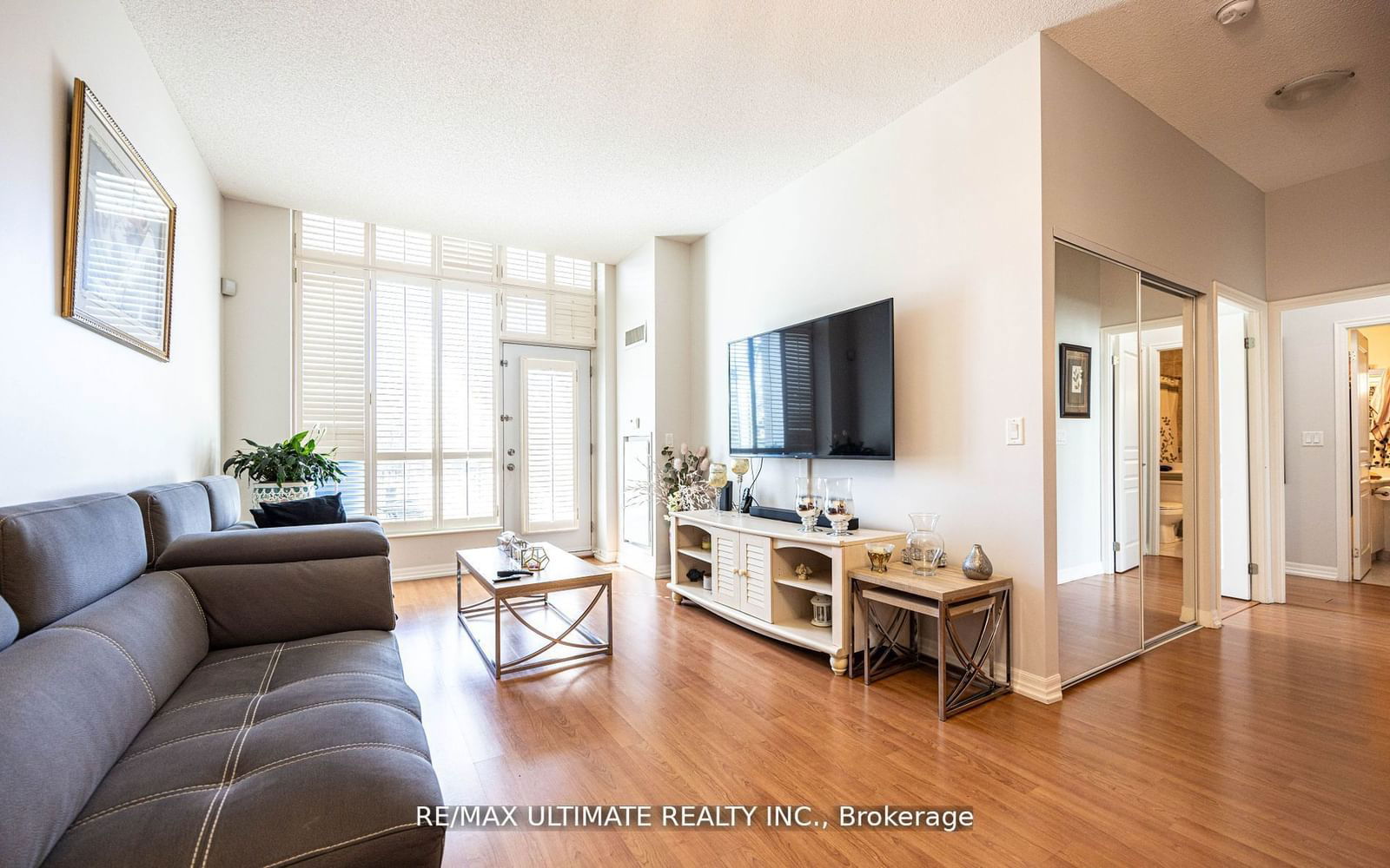 1403 Royal York Rd, unit 103 for sale - image #15