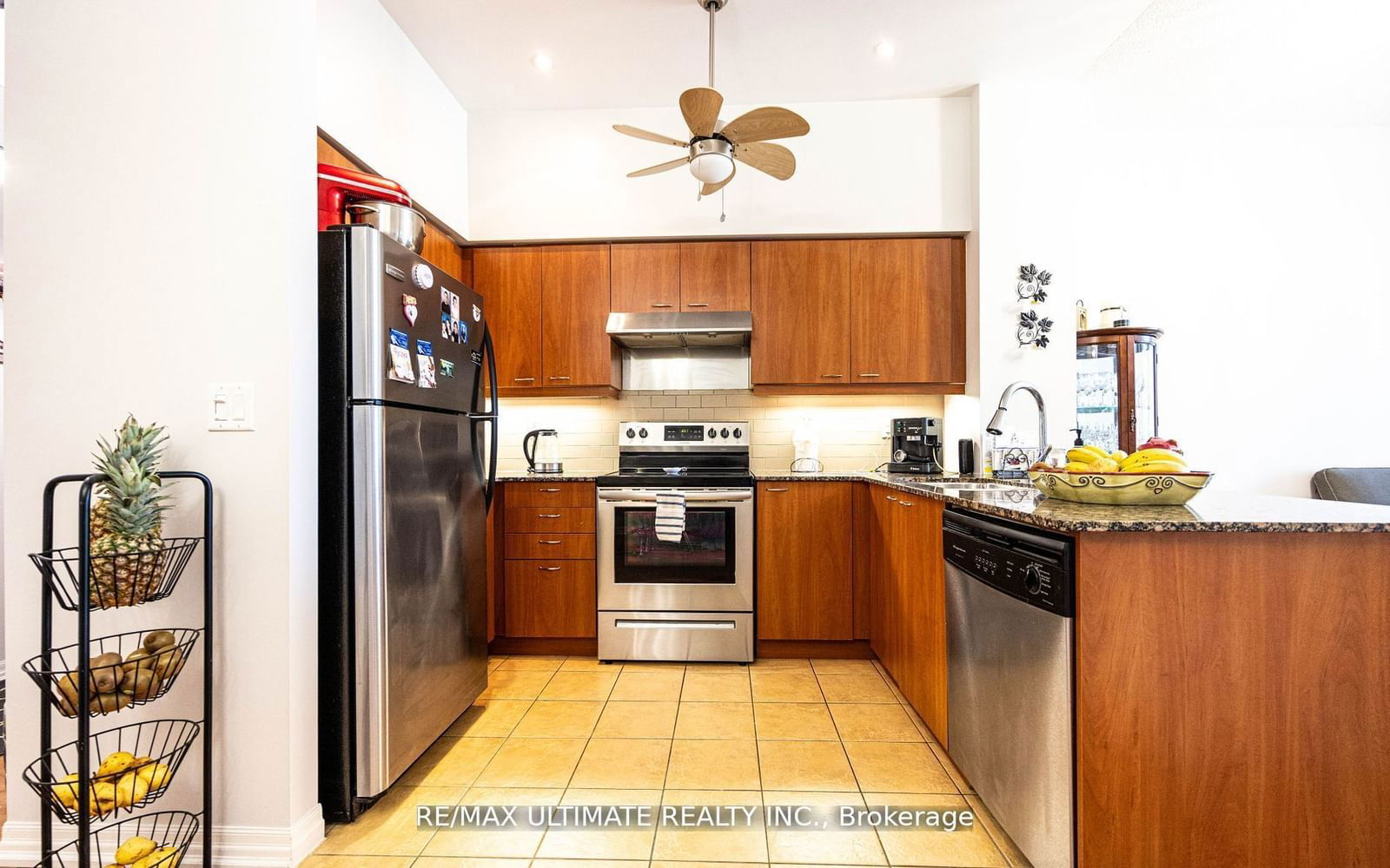 1403 Royal York Rd, unit 103 for sale - image #8