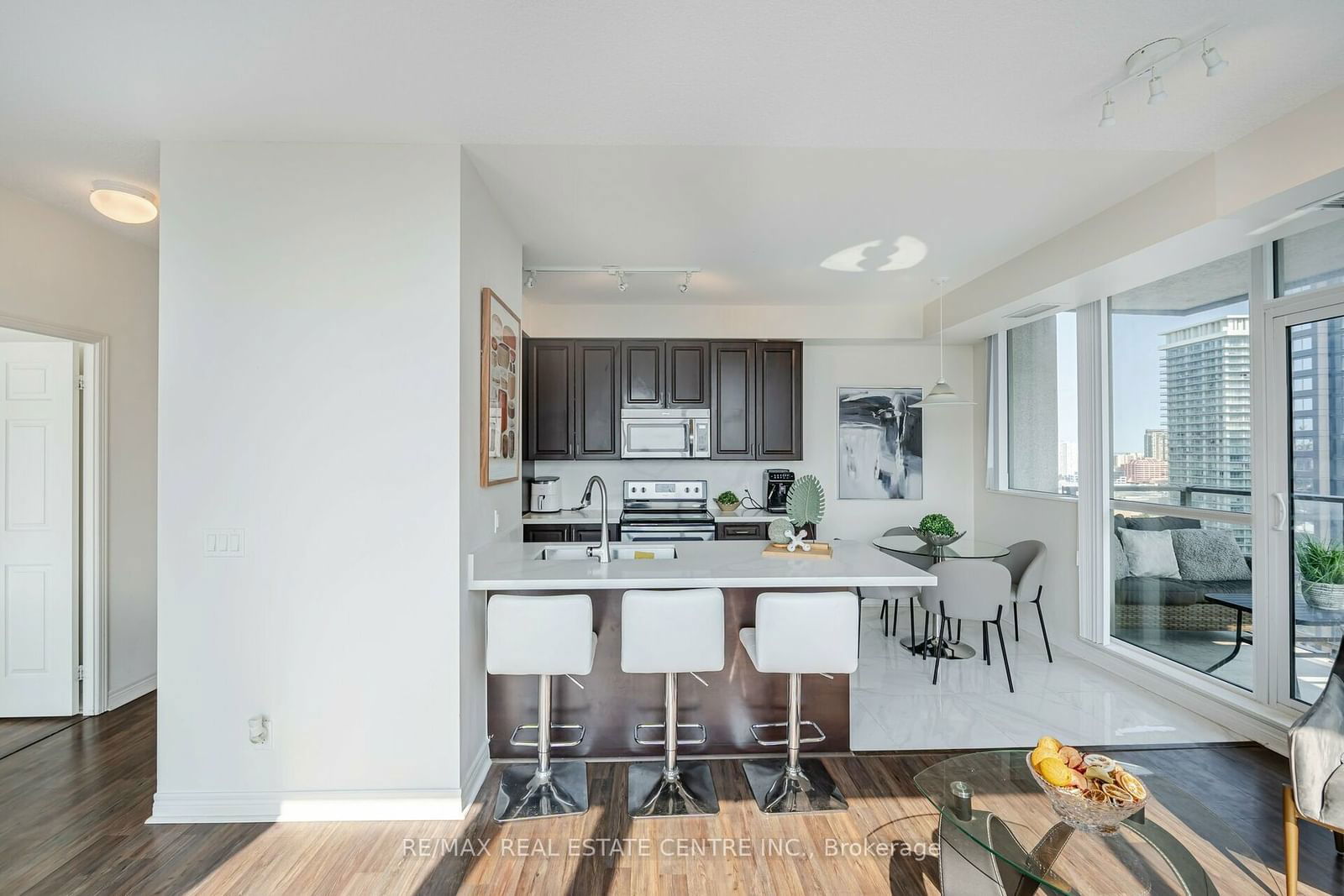 339 Rathburn Rd W, unit 2206 for sale - image #7