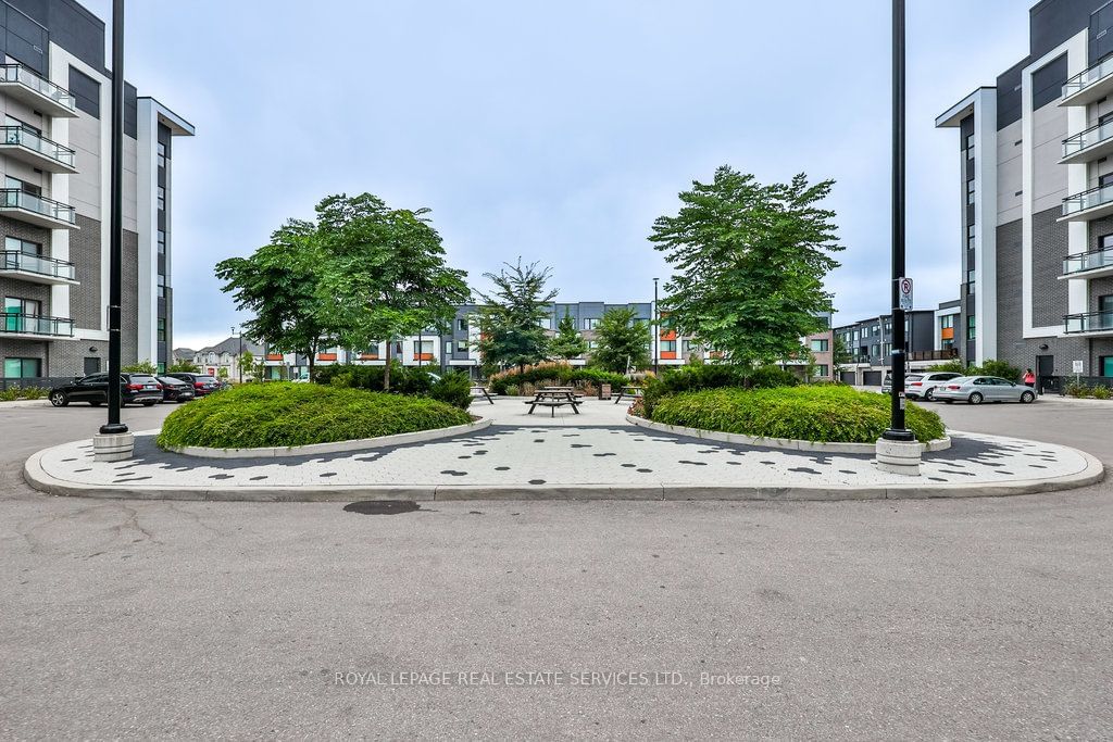 102 Grovewood Common, unit 423 for sale - image #24