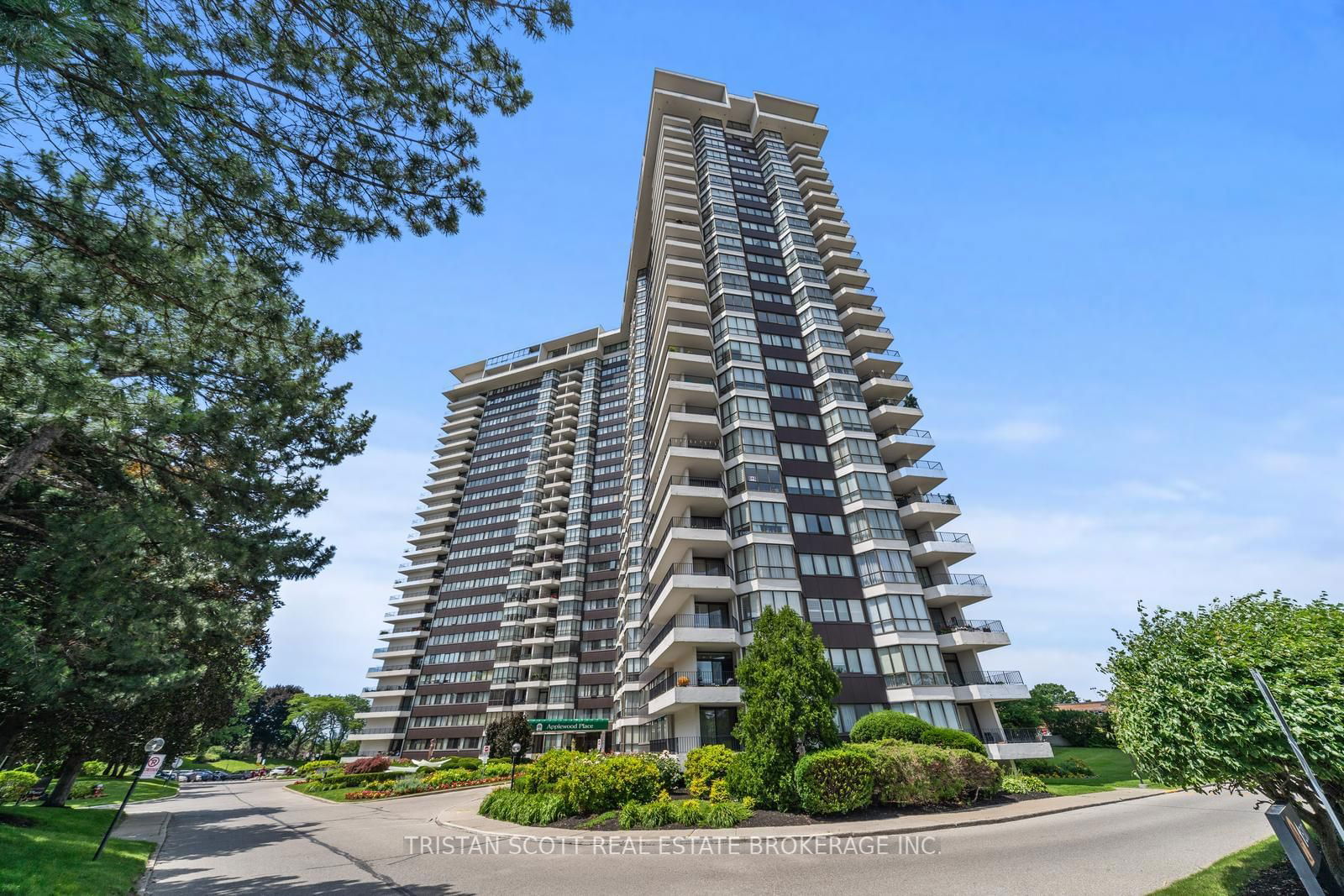 1333 BLOOR St, unit 2501 for sale - image #3