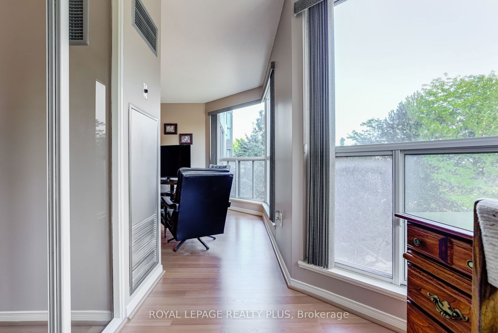 2177 Burnhamthorpe Rd W, unit 312 for sale - image #16