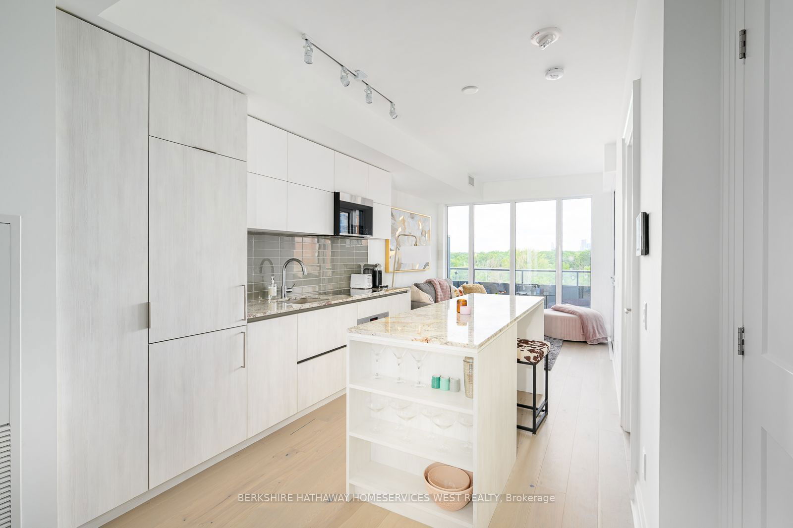 21 Park St E, unit 1009 for sale - image #11