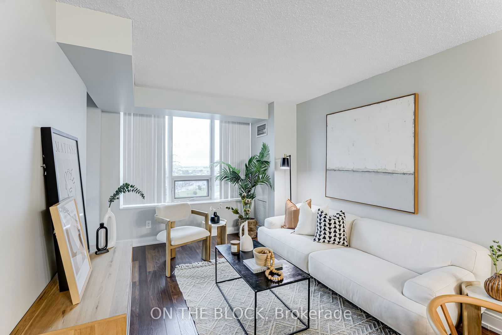 25 Viking Lane, unit 950 for sale - image #4