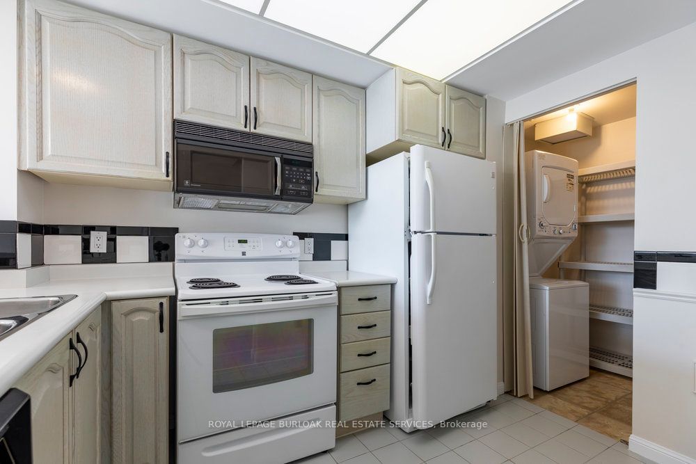 415 Locust St, unit 407 for sale - image #5