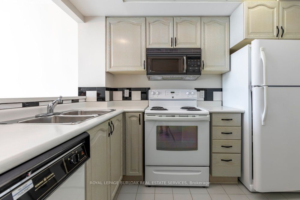 415 Locust St, unit 407 for sale - image #6