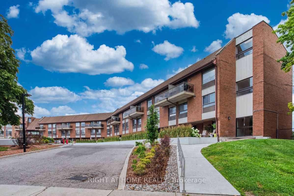 1000 Cedarglen Gate, unit 604 for sale - image #12