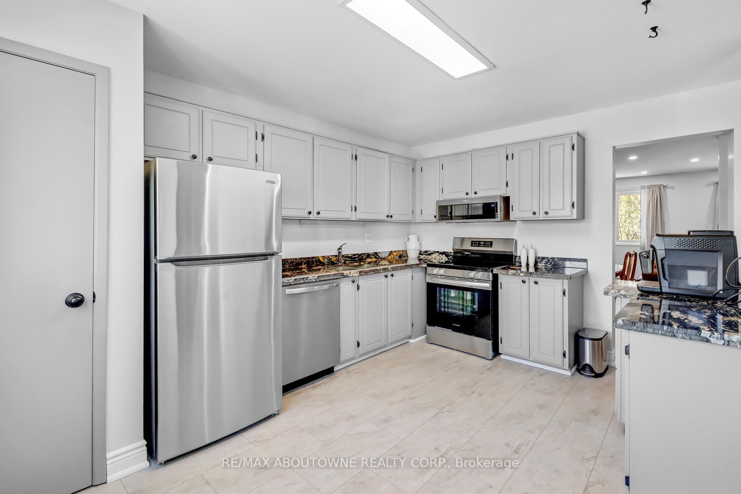 2651 Aquitaine Ave, unit 5 for sale - image #15