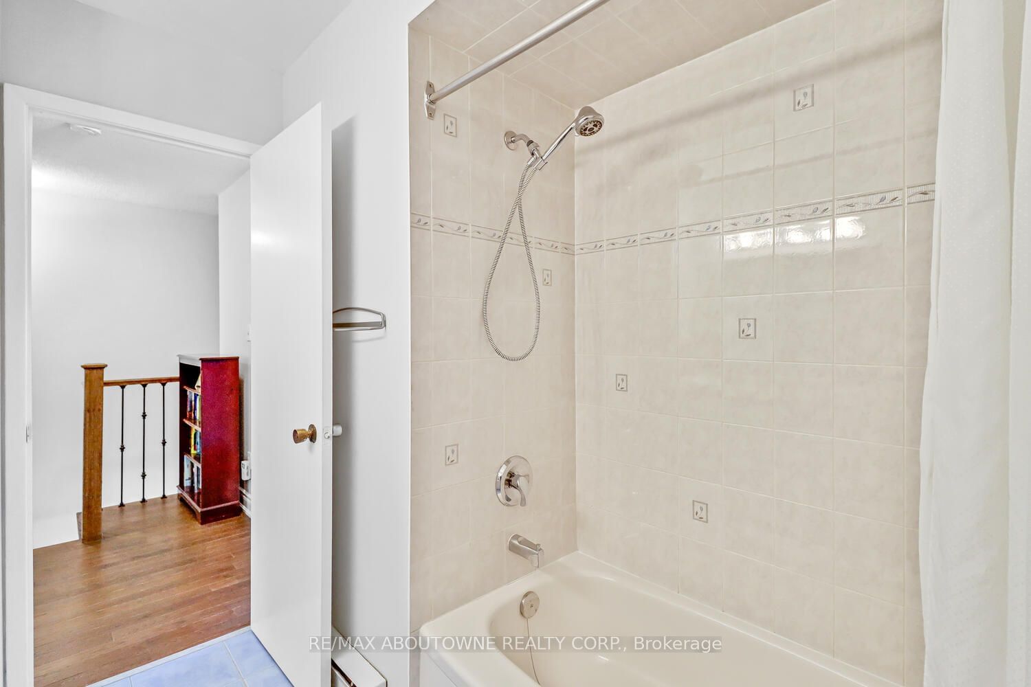 2651 Aquitaine Ave, unit 5 for sale - image #25