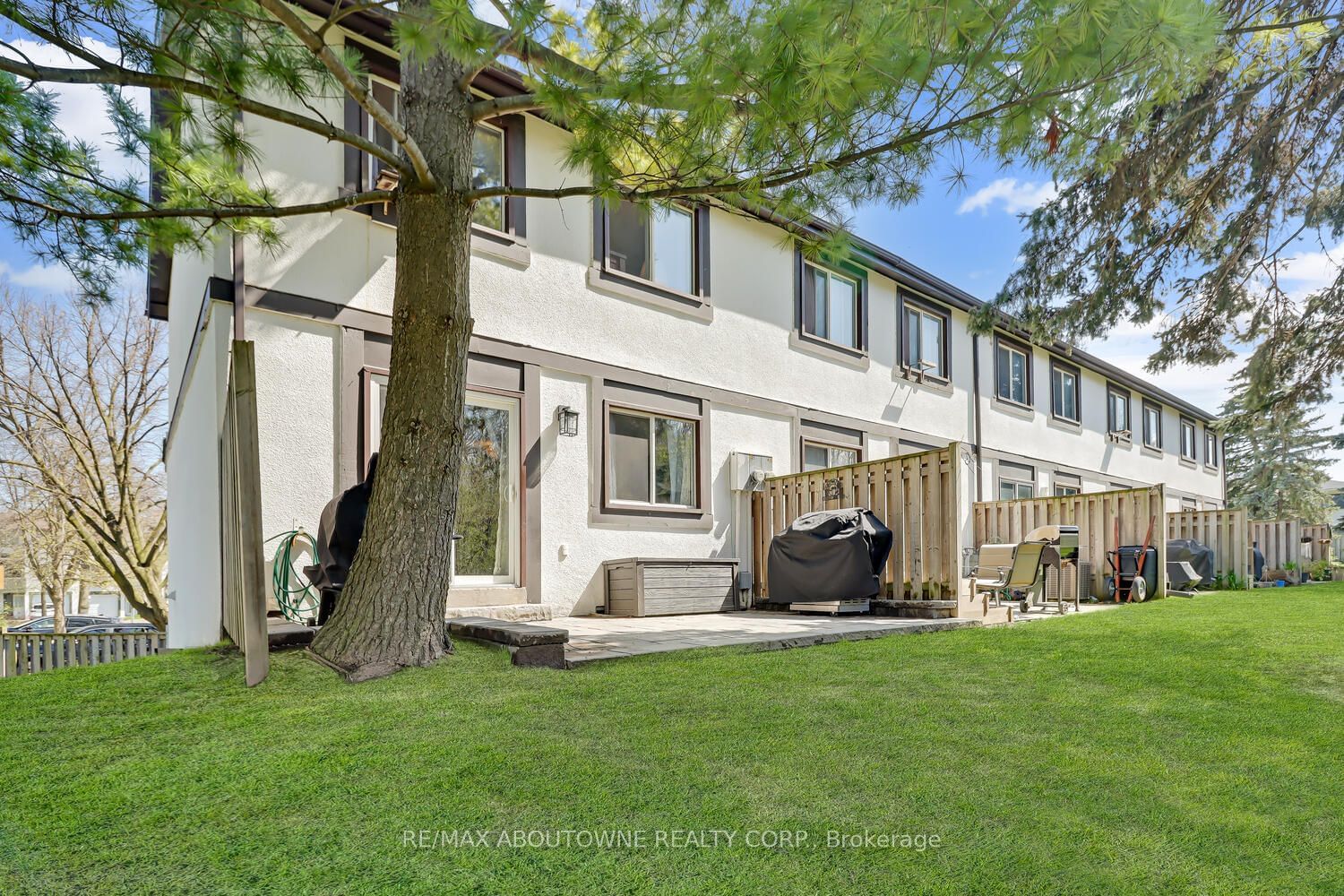 2651 Aquitaine Ave, unit 5 for sale