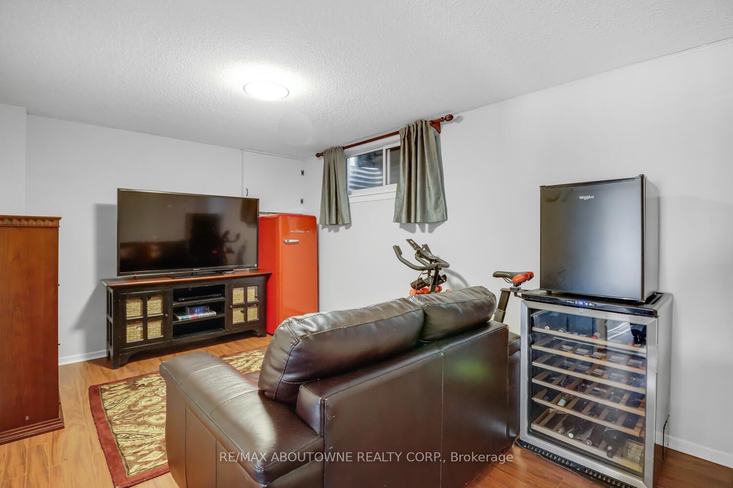 2651 Aquitaine Ave, unit 5 for sale - image #5