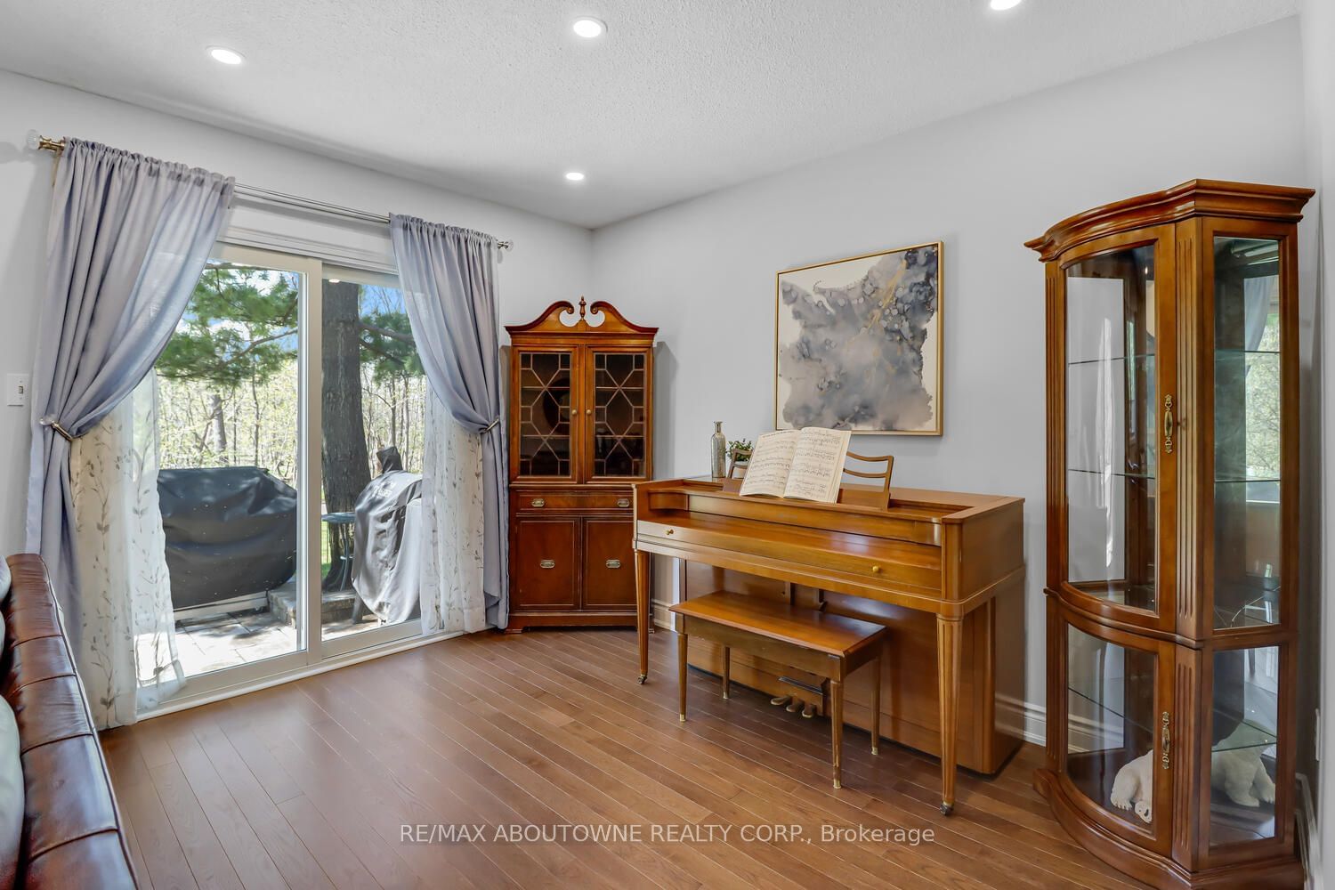 2651 Aquitaine Ave, unit 5 for sale - image #9